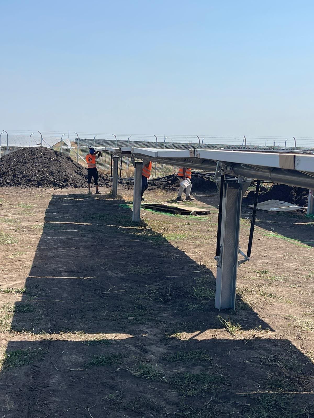 Mounting structures